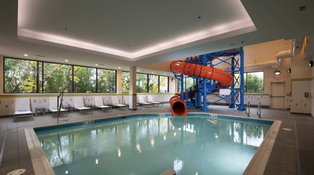 Fairfied Inn Suites Edmonton North