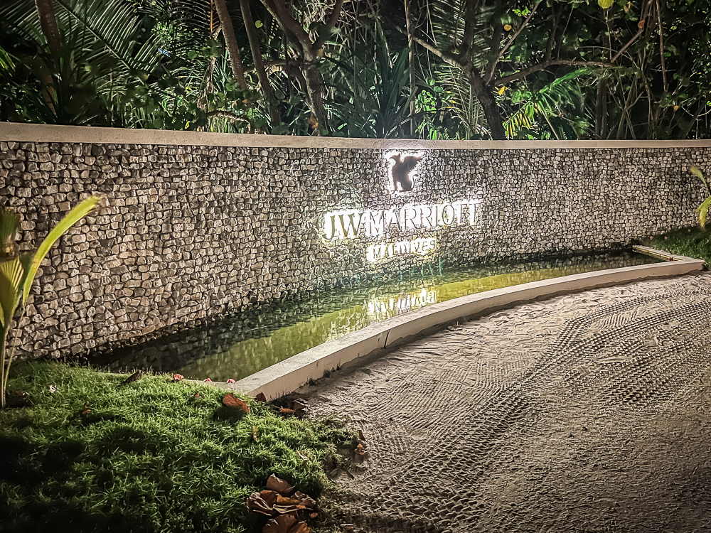 JW Marriott Maldives Resort & Spa