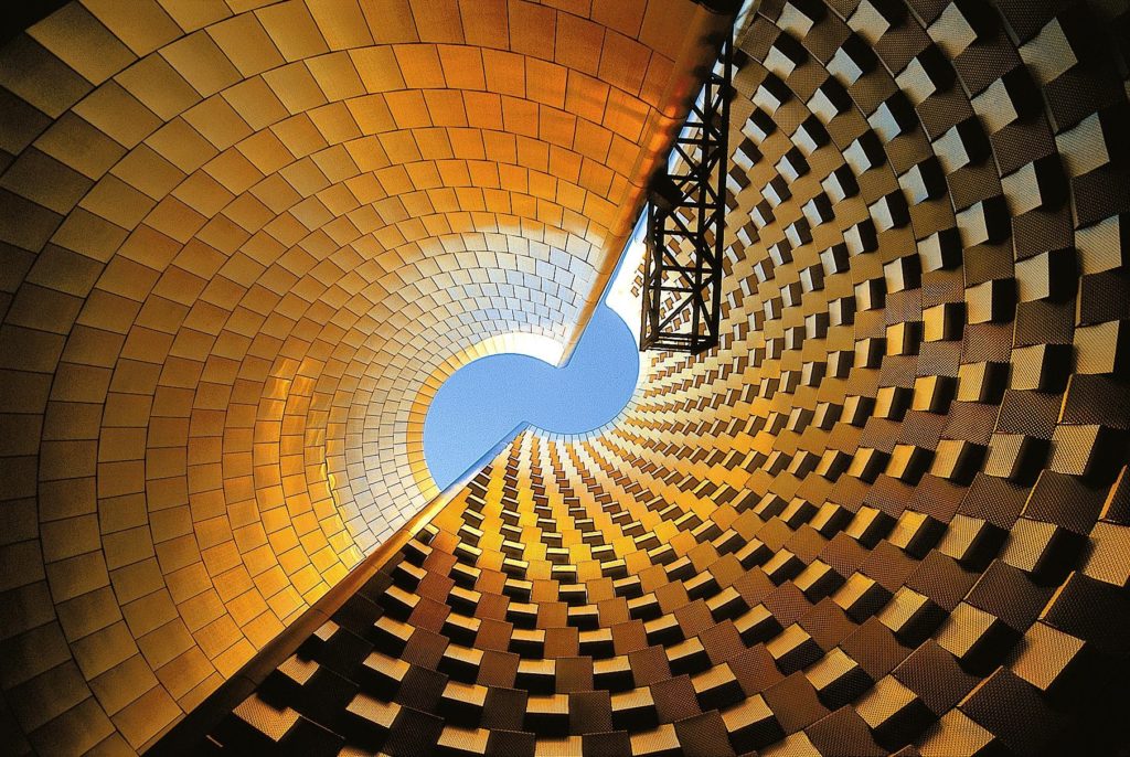 Parc Vulcania. Le Cône. Crédit J. Damase/Auvergne-Rhône-Alpes Tourisme