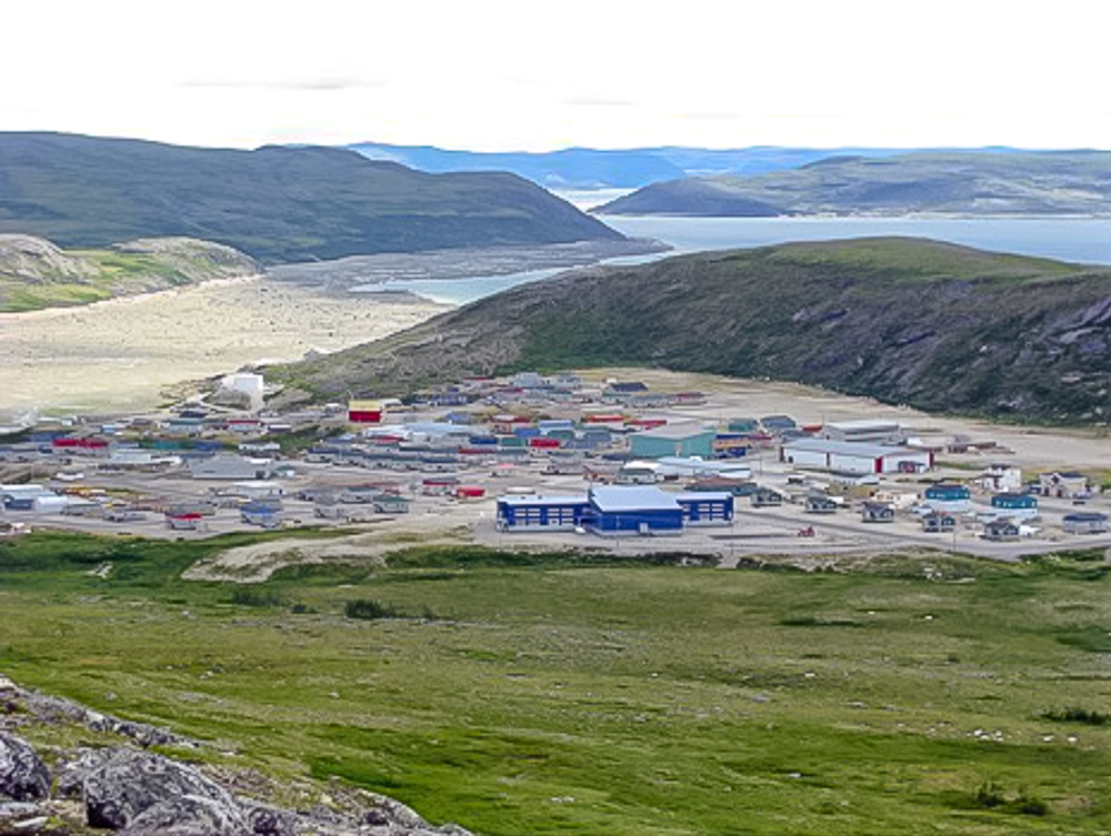 Kangiqsualujjuaq en été - Crédit photo Lester Kovac