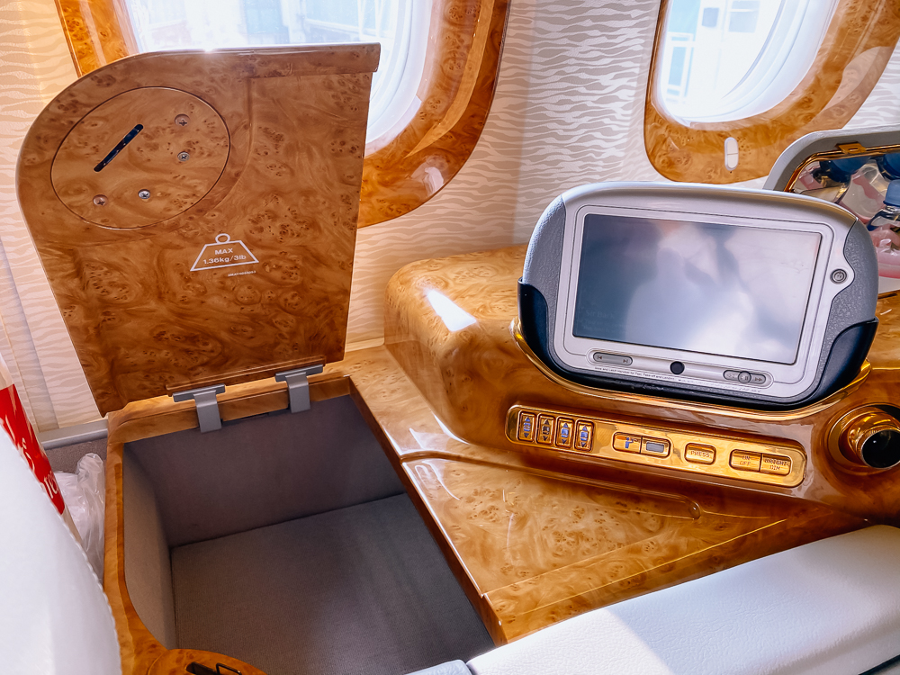 DXB YYZ Emirates First Class