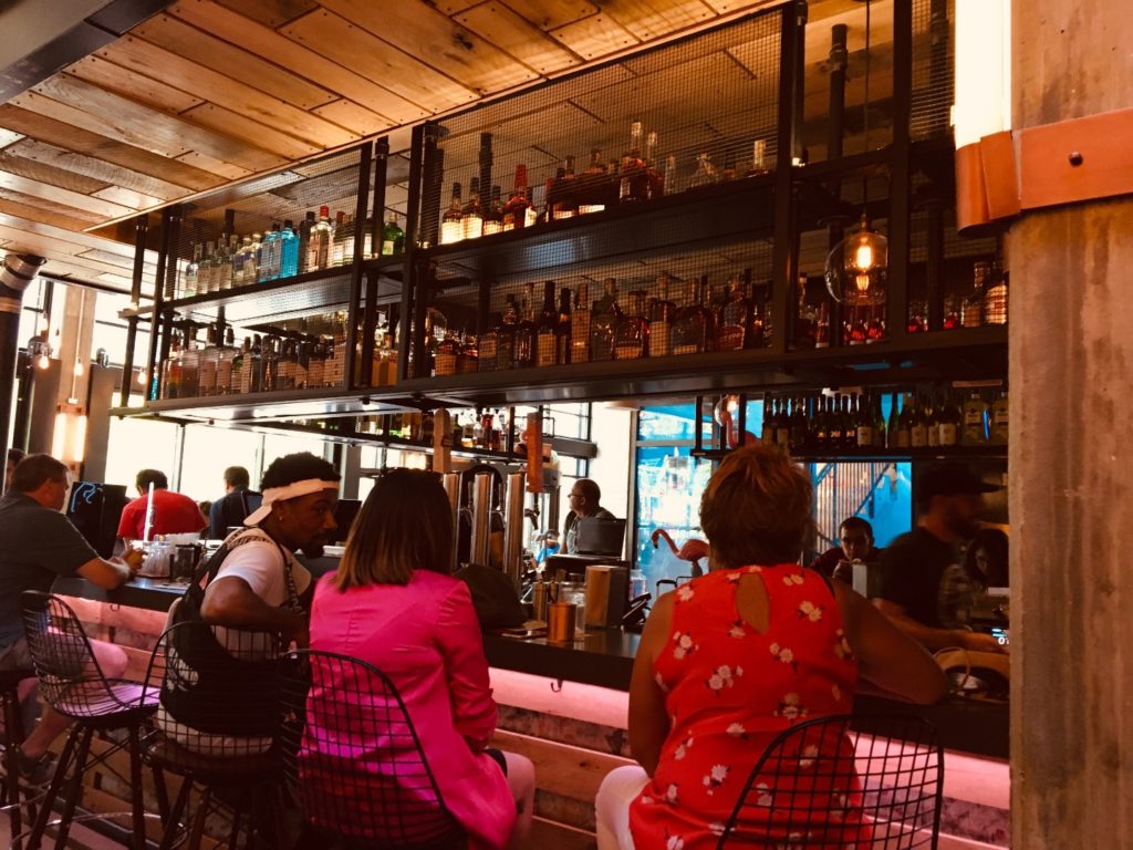 Happy Hour Bar du Moxy Washington DC Crédit Emmanuelle