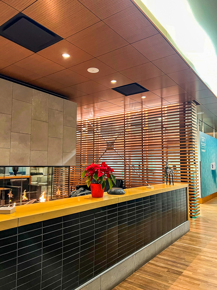 Salon VIP Club Med YQB