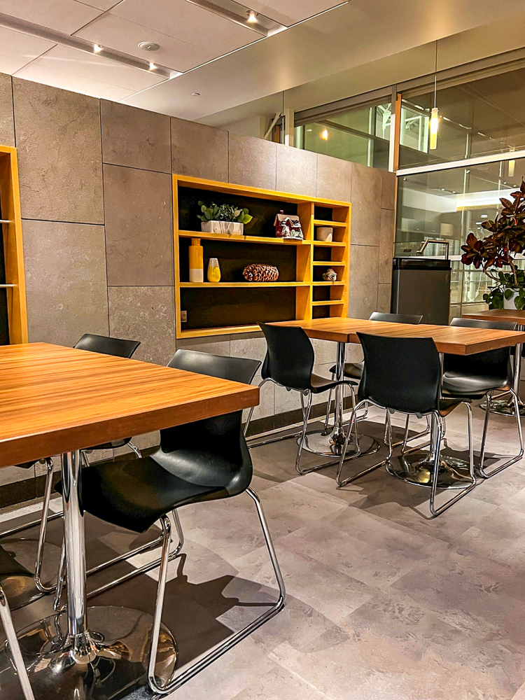 Salon VIP Club Med YQB