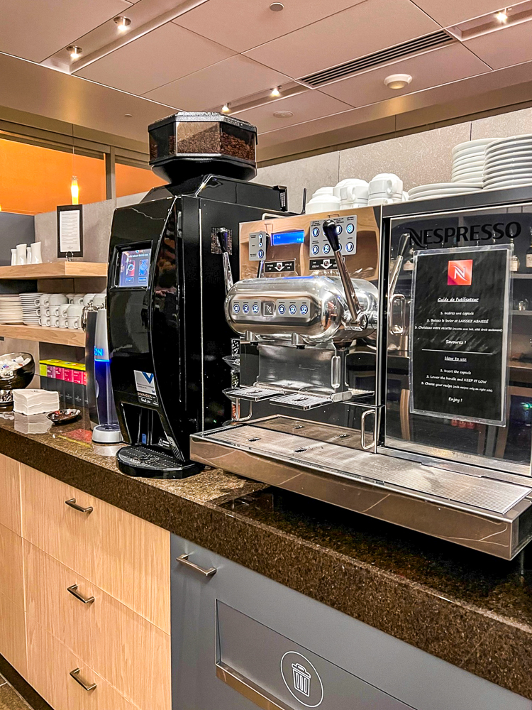 Salon VIP Club Med YQB