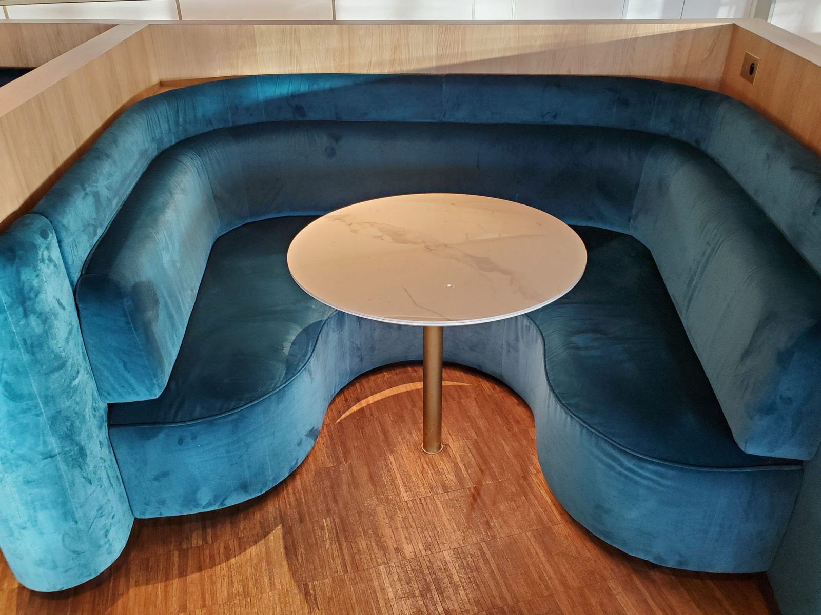 Air France lounge CDG Terminal 2E Hall L