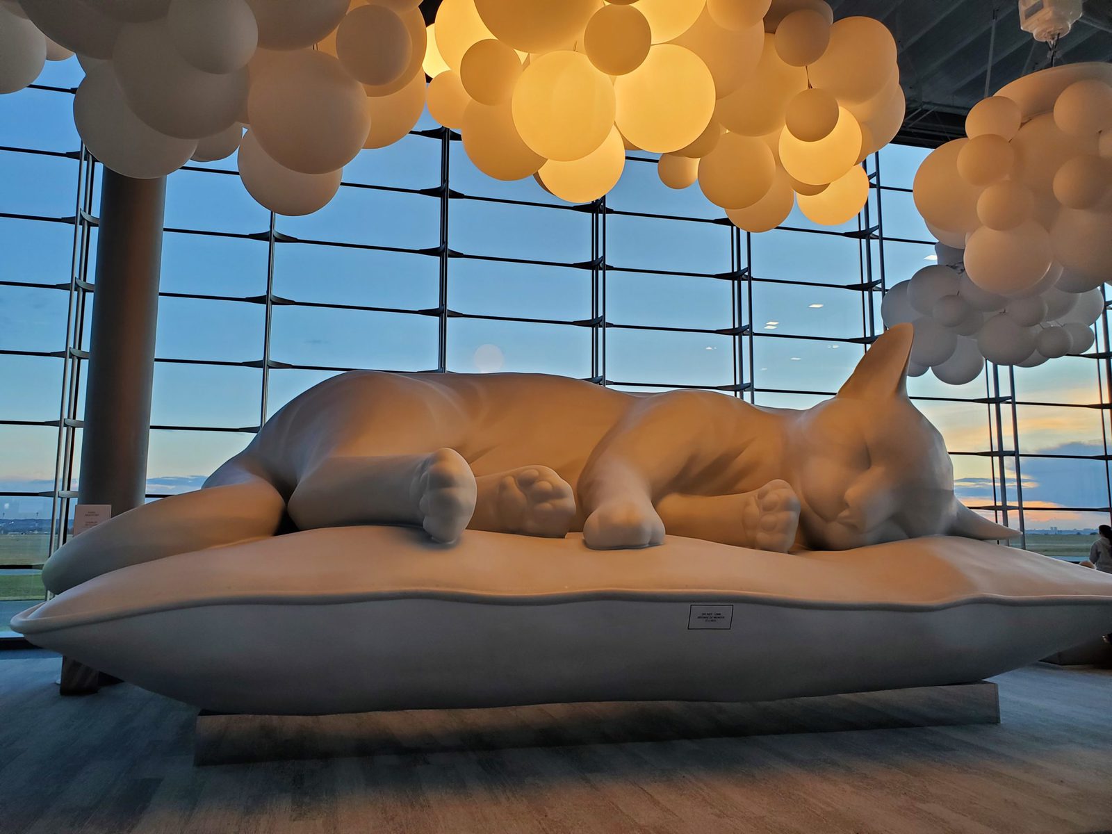 Air France lounge CDG Terminal 2E Hall L