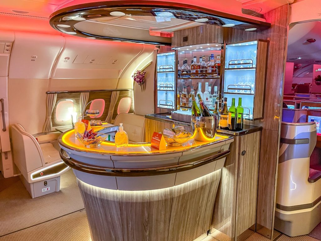 CDG DXB Emirates J JM