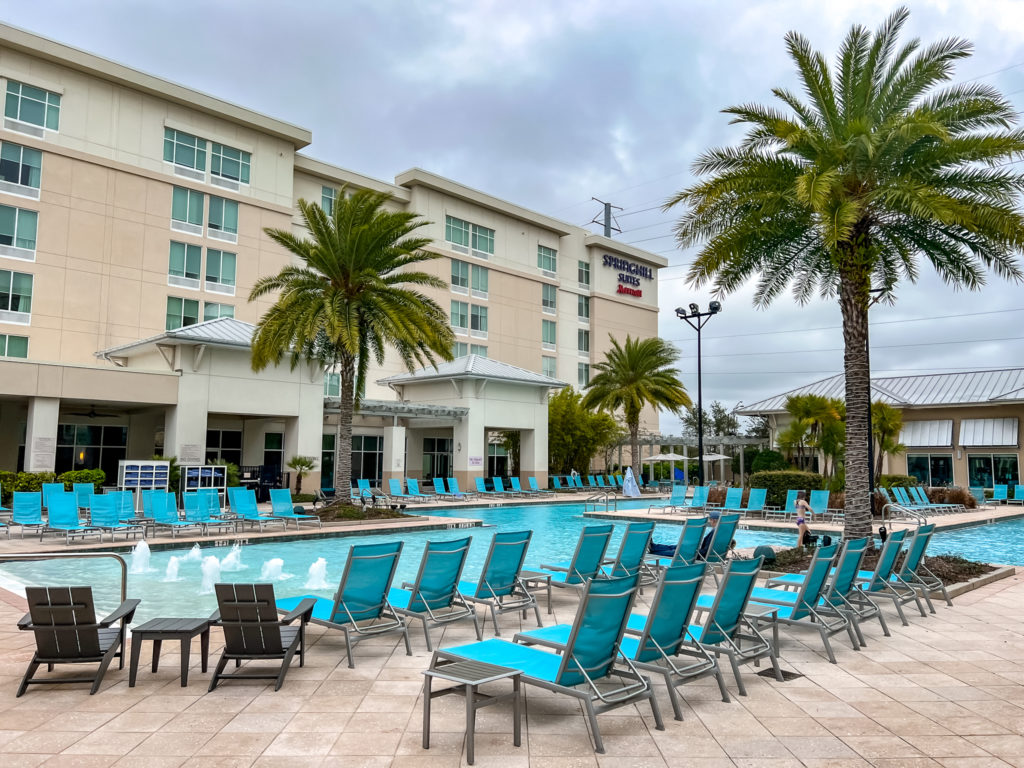 Piscine du SpringHill et du TownePlace Suites – Orlando at Flamingo Crossings Town Center-12