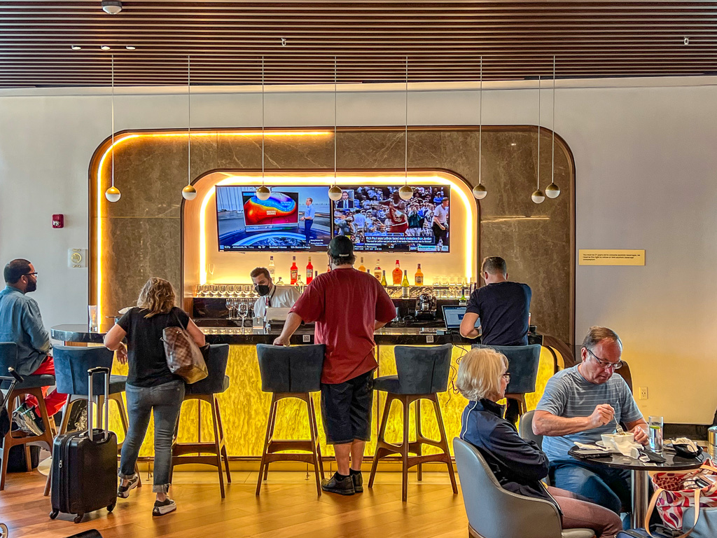 Turkish Airlines Lounge Miami-23