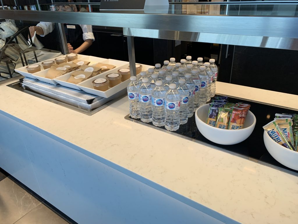 Salon Feuille Érable Saskatoon Comptoir