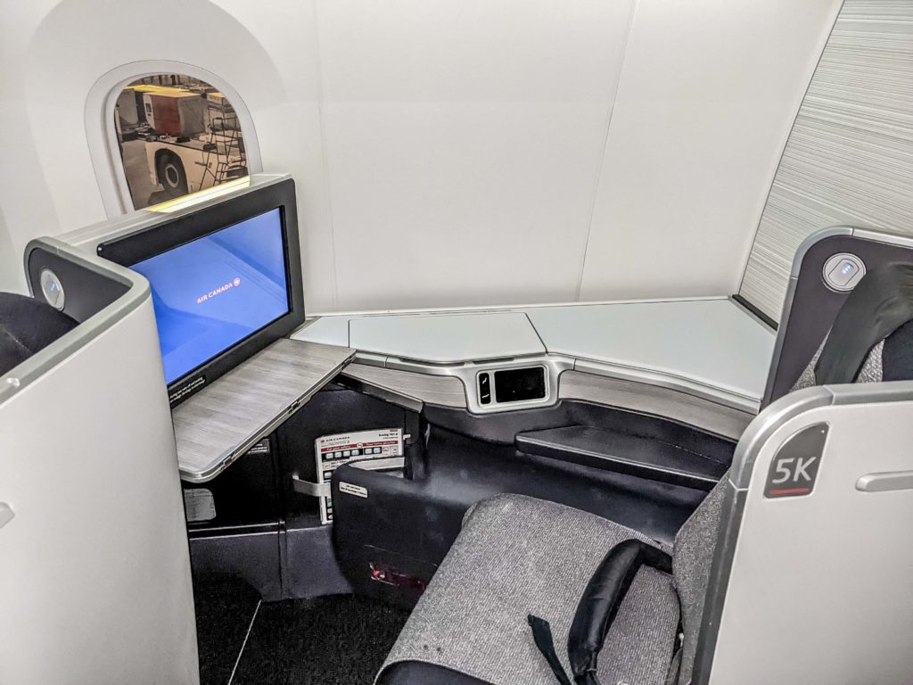 787 J Pas De Fenêtre