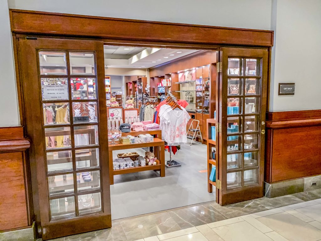 Capital Hilton DC-Gift Shop10