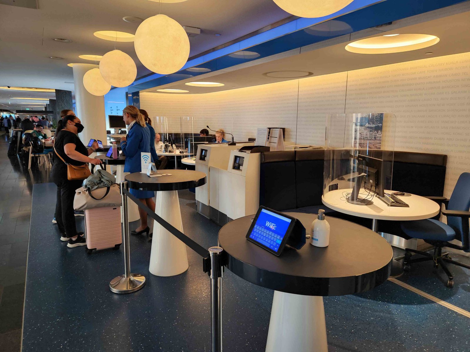 Klm Amsterdam Lounge Klm Area 1