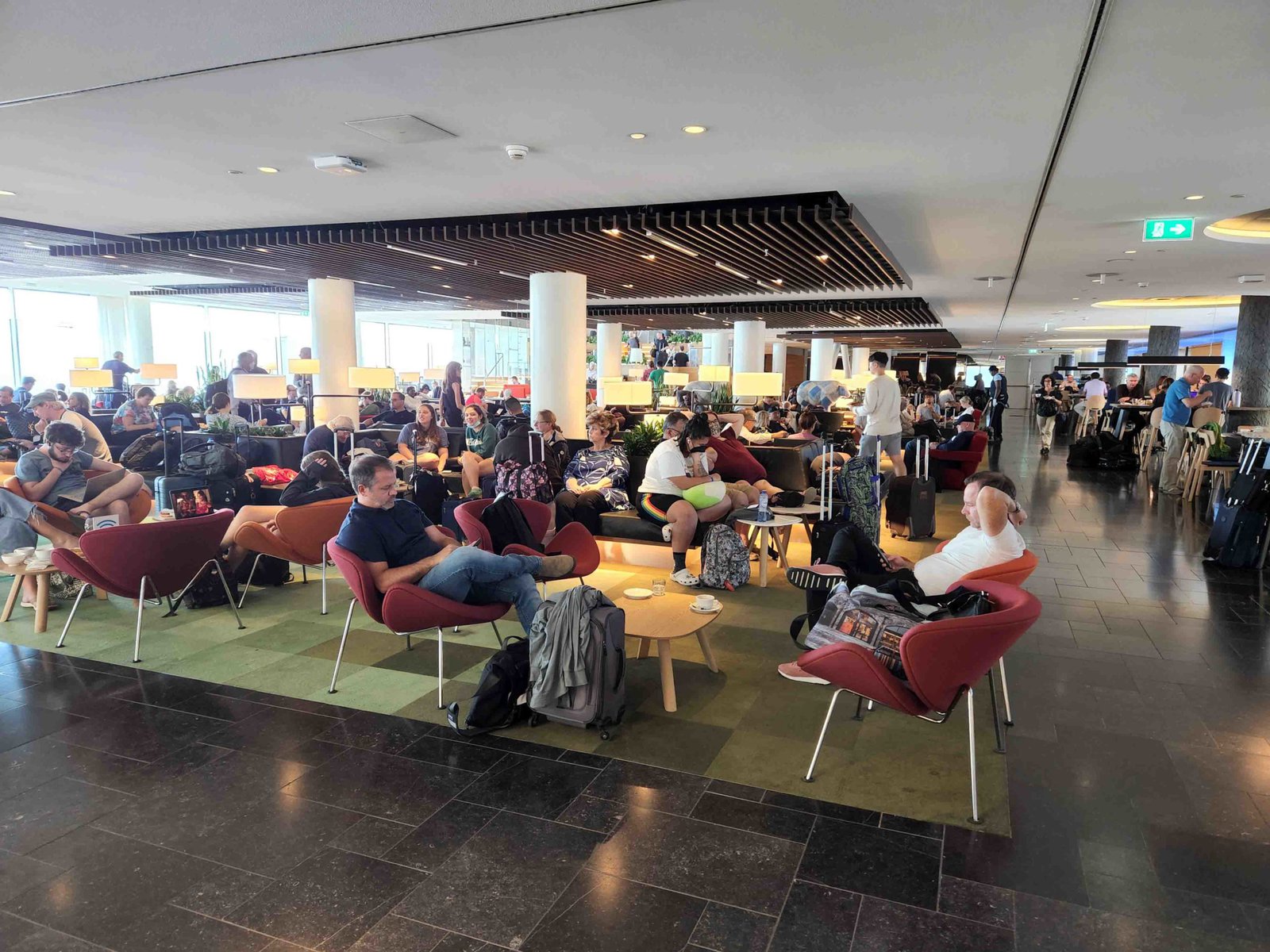 Klm Amsterdam Lounge Main Floor 3