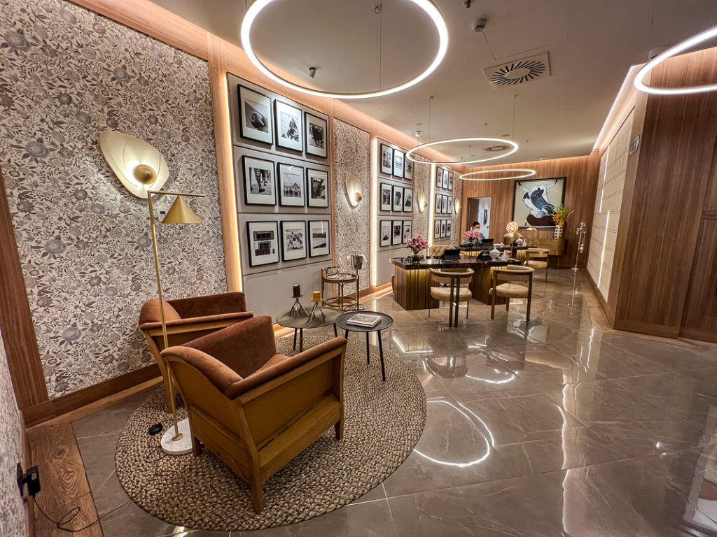 Lobby 99 Querencia De Sevilla Autograph Collection Etienne