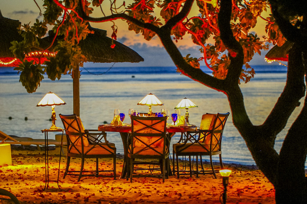 Maldives beach dinner