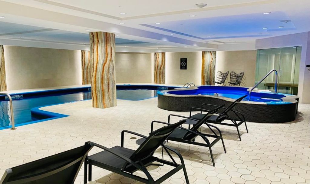 Piscine Du Sheraton Laval