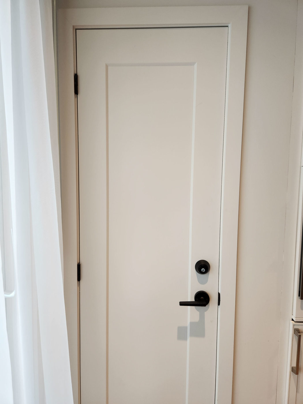 Ripplecove Hotel Room -25-