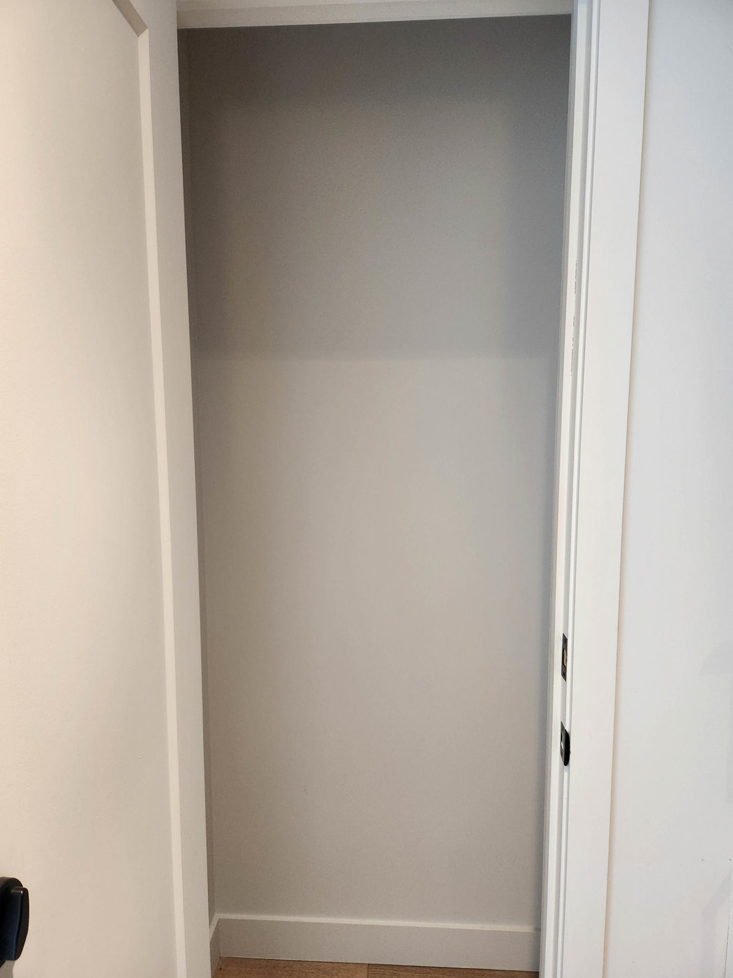 Ripplecove Hotel Room -26-