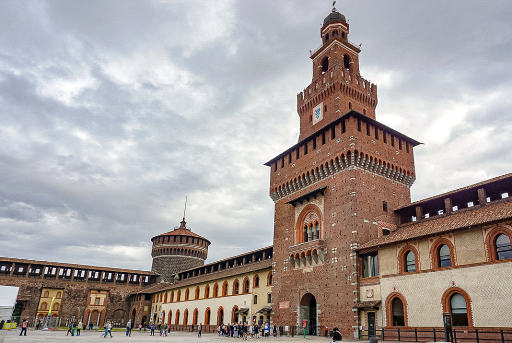 Milan Credit Marie Eve 42