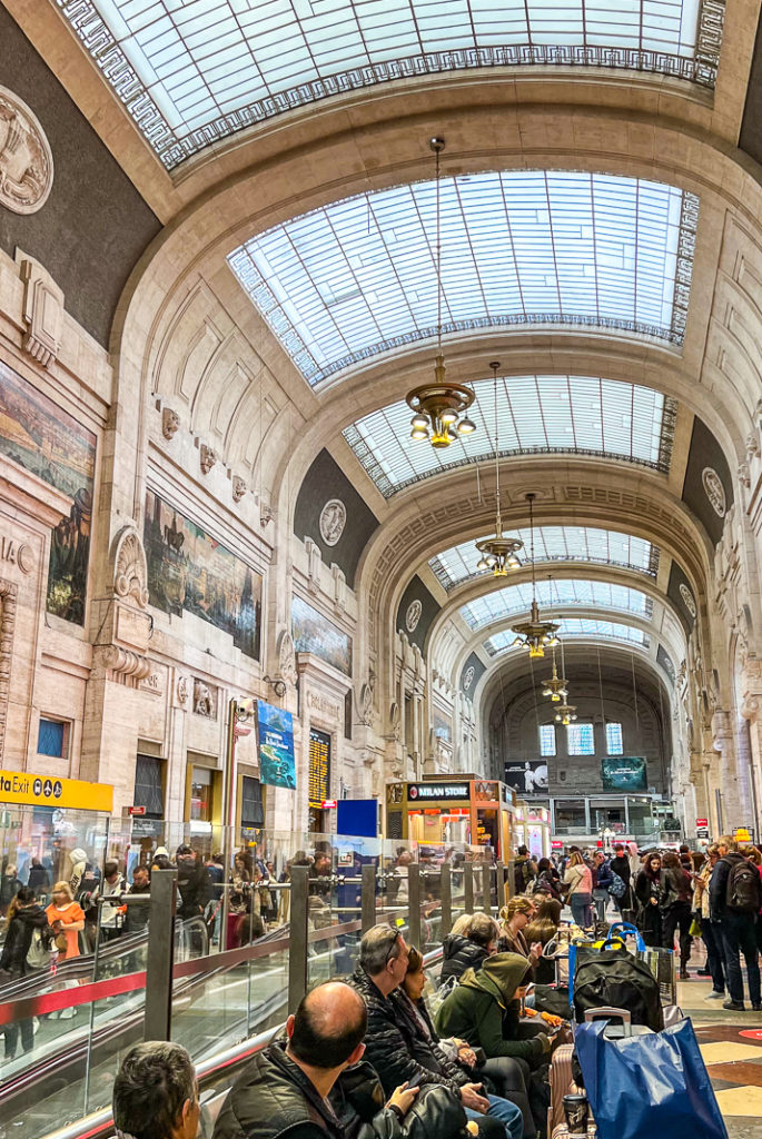 Milan Credit Marie Eve 77