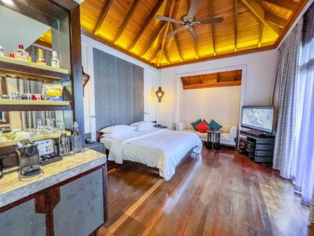 Sheraton Maldives Full Moon Resort & Spa