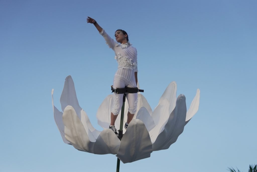 A Stilt Performer Wows The Crowds On Arrival At Soundstorm