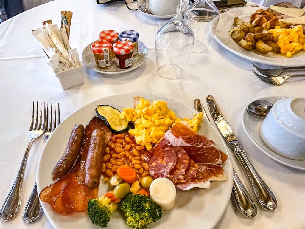 Hotel Alfonso XIII, Seville