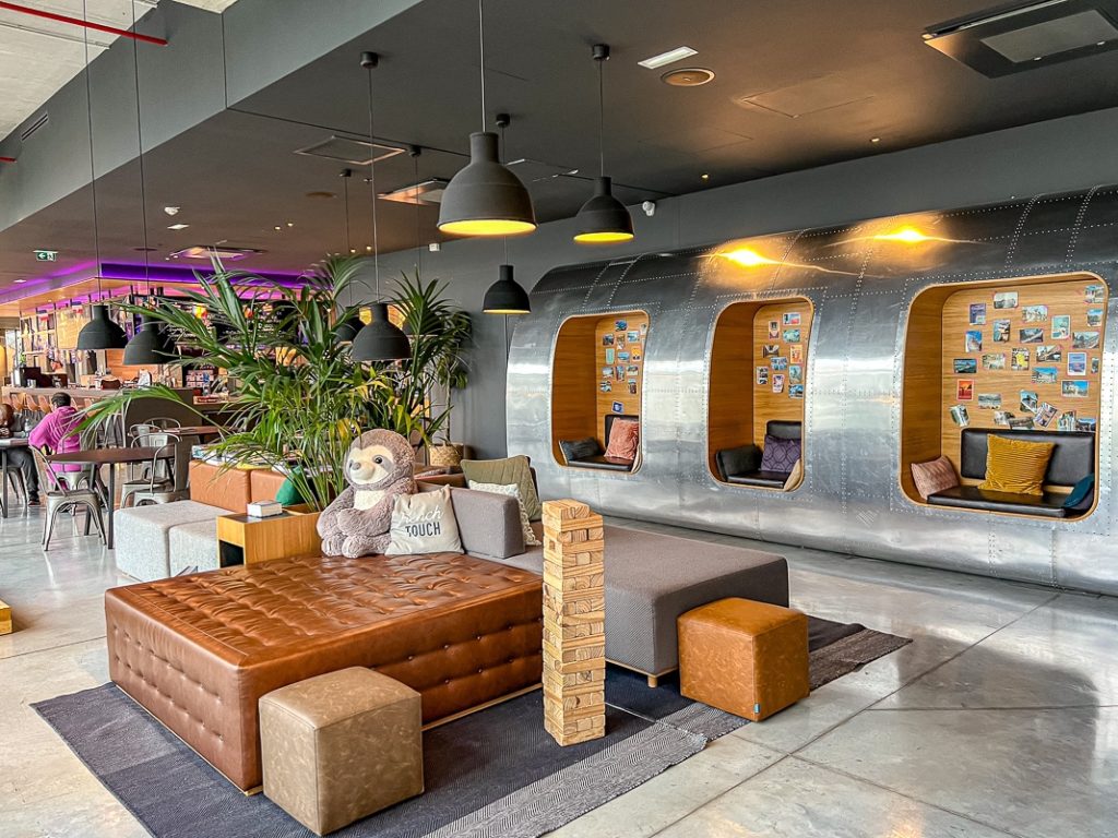 Moxy Paris Charles de Gaulle Aéroport