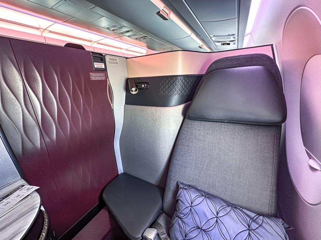 Qatar Airways A350-49