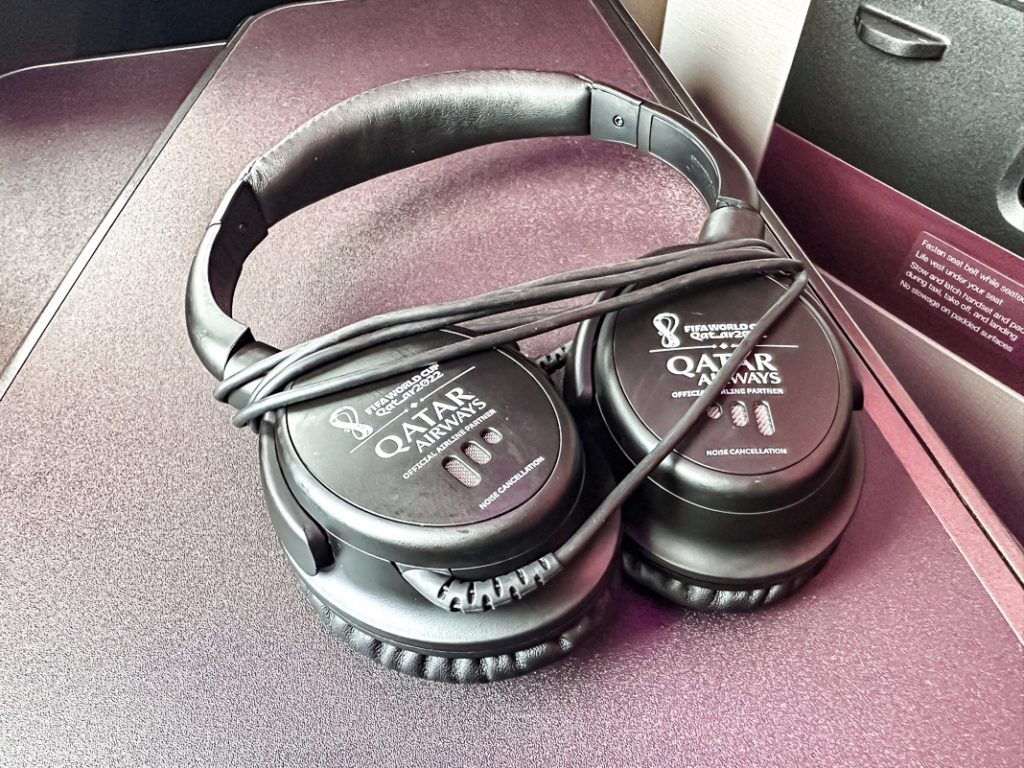 Qatar Airways A350-61