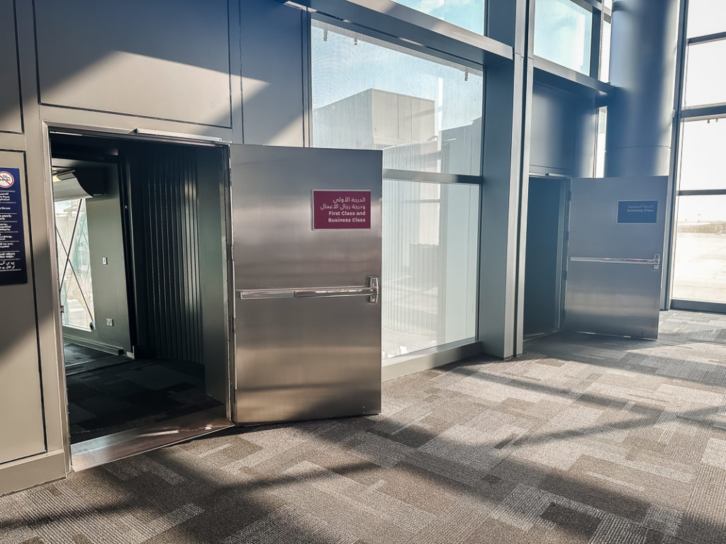 Qatar Airways B777-03