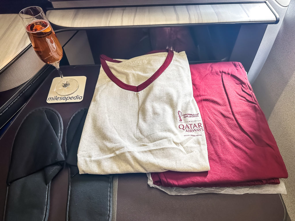 Qatar Airways B777-19