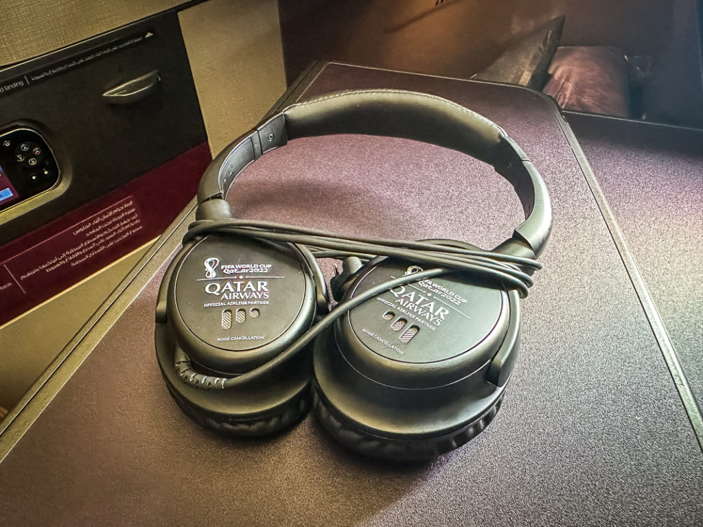 Qatar Airways B777-21