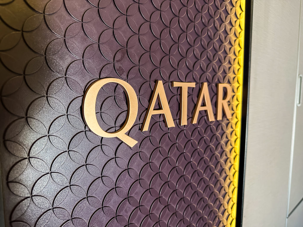 Qatar Airways B777-35