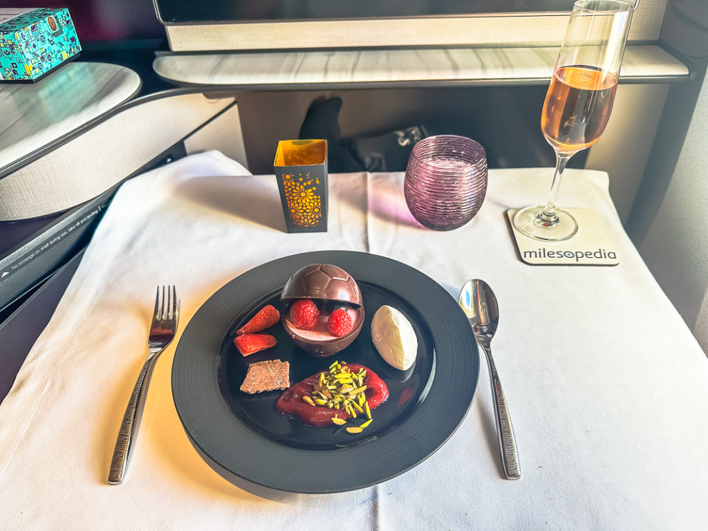 Qatar Airways B777-41