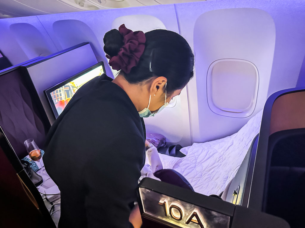 Qatar Airways B777-43