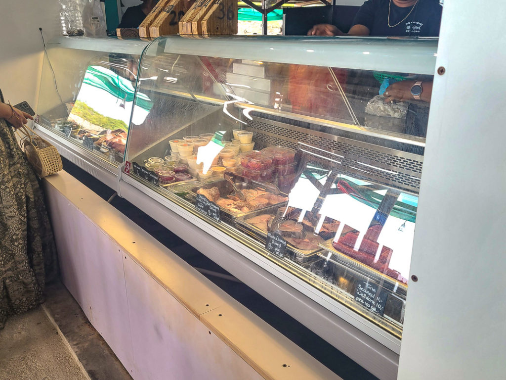 Curacao salon marriott beach resort credit pacome et justine 3