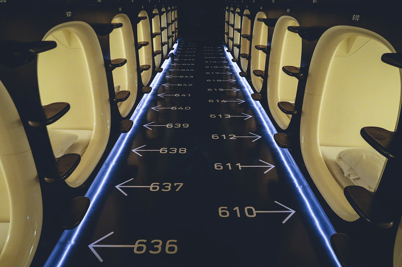 Tokyo capsule hotel