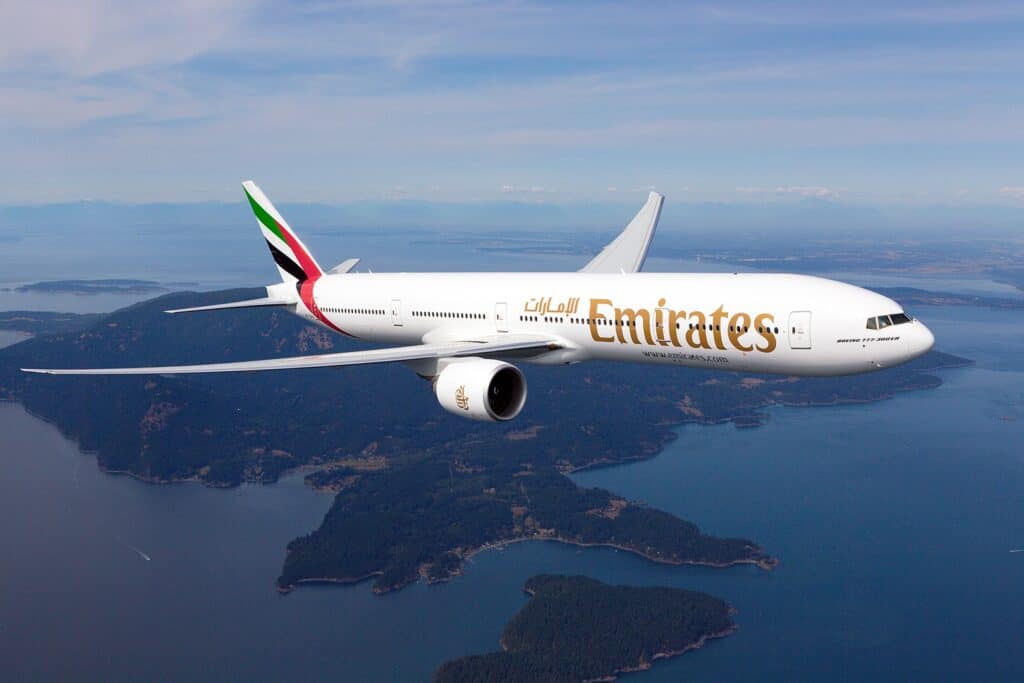 theemirates-boeing-777-300er-2-569389