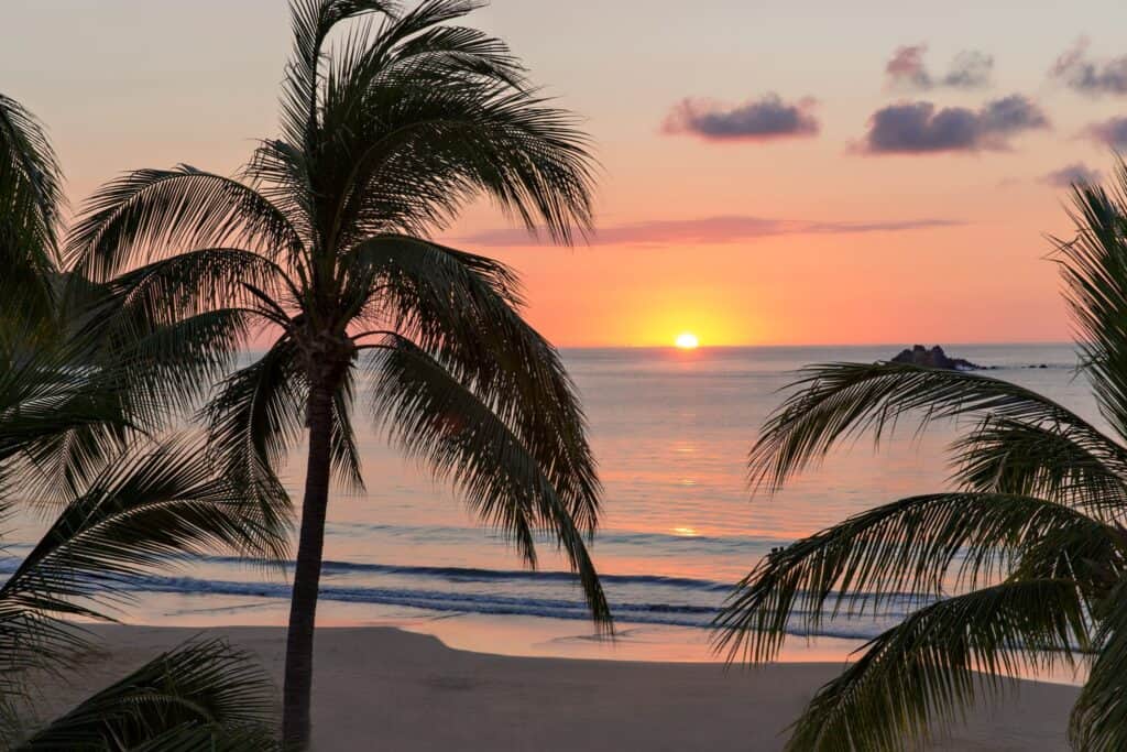 Club med ixtapa club med page facebook