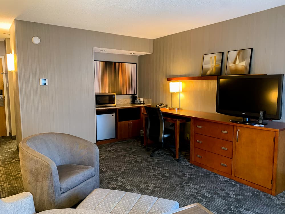 Courtyard SFO Airport 02