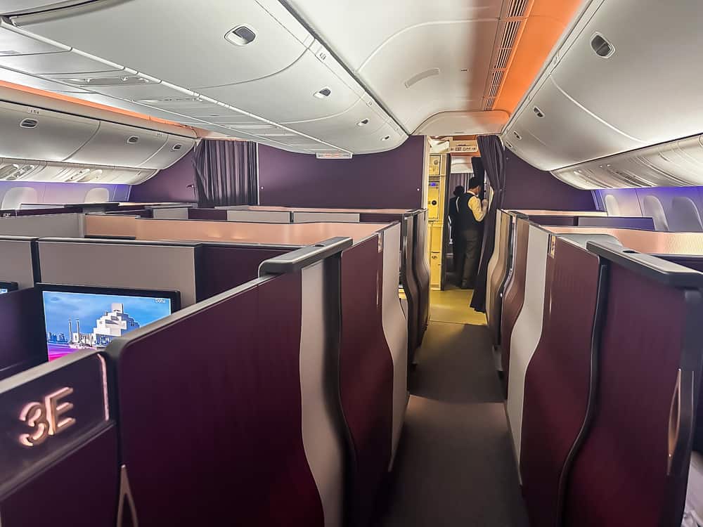 Qatar Airways B777 Qsuite-2