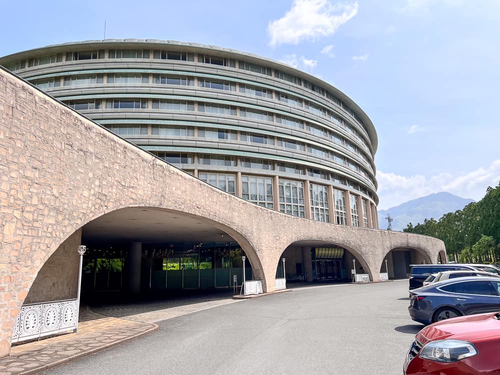 The Prince Kyoto Takaragaike, Autograph Collection