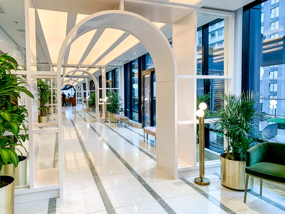 etage restaurant bar Honeyrose Montreal, Tribute Portfolio