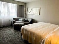 Courtyard Miami Airport Bed and sofabed