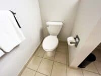 Courtyard Miami Airport toilet