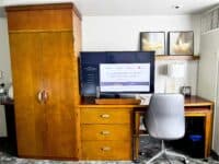 Courtyard Miami Airport wardrobe and work space