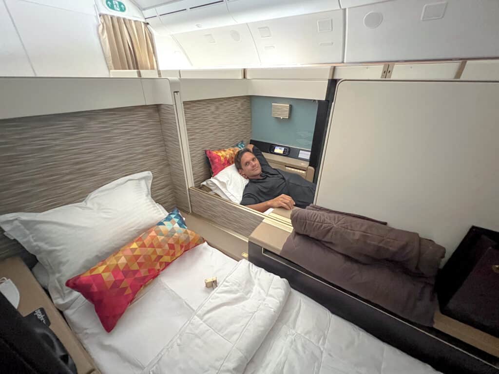 Etihad First 787 Featured